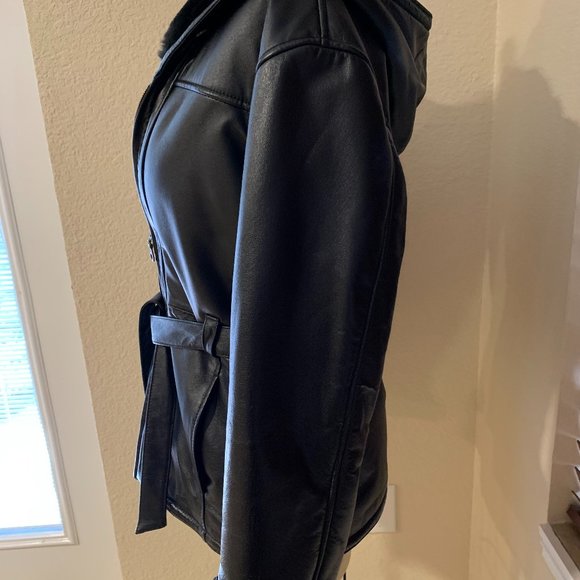 Wilson Leather Jacket Fully Lined w/Faux Fur - Picture 4 of 16